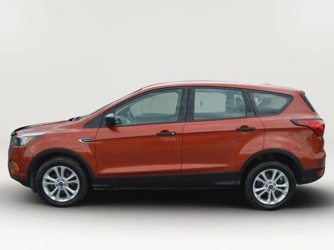 Used 2019 Ford Escape S image 3