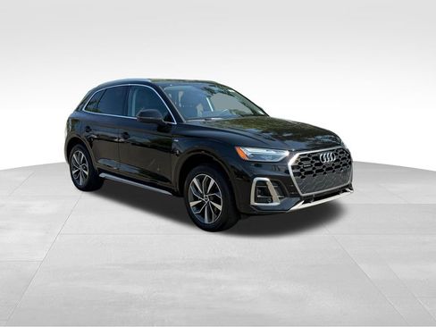 Used 2023 Audi Q5 2.0T Premium Plus w/ Premium Plus Package AWD/4WD image 4