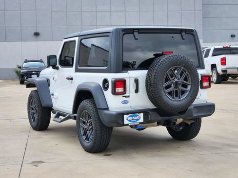 Used 2024 Jeep Wrangler Sport AWD/4WD image 5