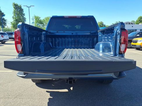 Used 2024 GMC Sierra 1500 Elevation AWD/4WD image 8