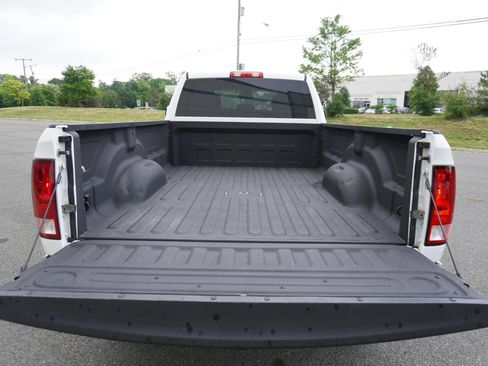 Used 2014 RAM 2500 Tradesman w/ Chrome Appearance Group AWD/4WD image 17