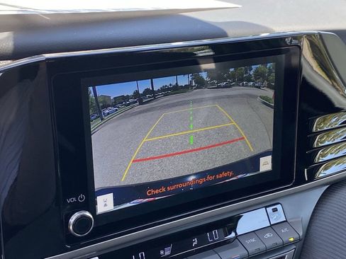 Certified 2026 Toyota Camry SE FWD image 32