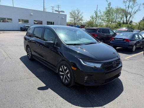 Used 2025 Honda Odyssey EX-L image 4