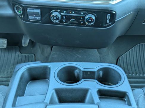 Used 2024 Chevrolet Silverado 2500 LT AWD/4WD image 18