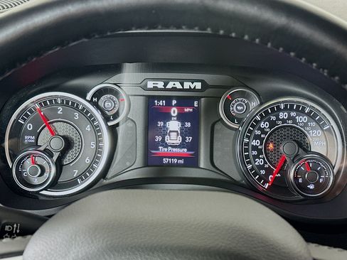 Used 2023 RAM 1500 Big Horn AWD/4WD image 12