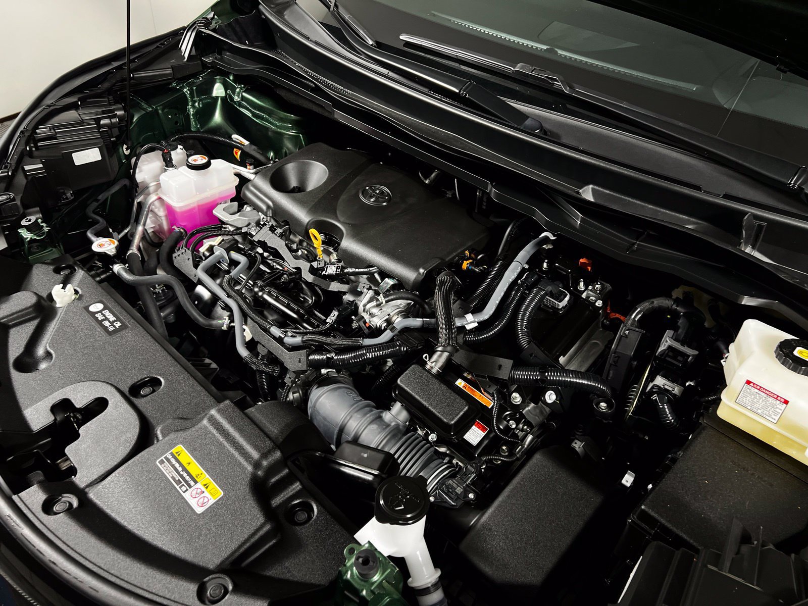 Certified 2025 Toyota Sienna Platinum FWD image 11