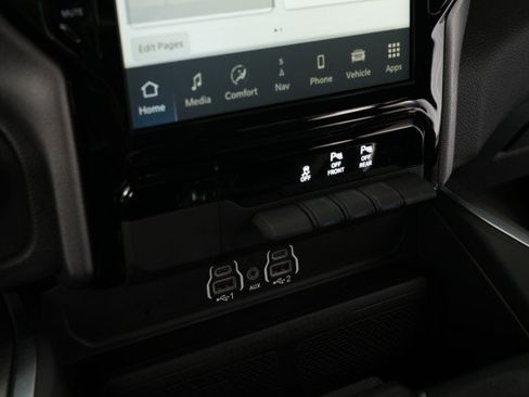 Used 2025 RAM 1500 Big Horn AWD/4WD image 59