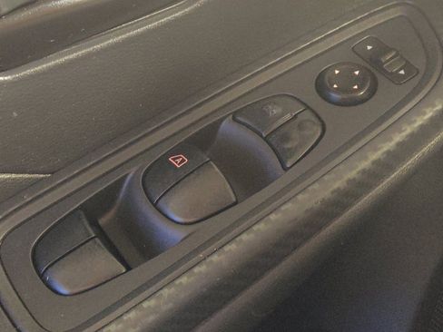 Used 2021 Nissan Versa S image 27