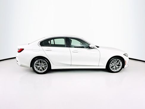 Used 2025 BMW 330i Sedan image 10