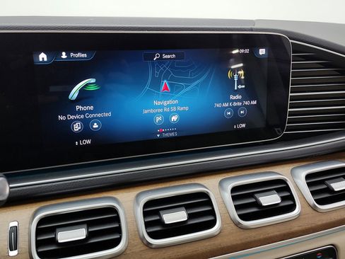 Certified 2023 Mercedes-Benz GLS 450 4MATIC image 10