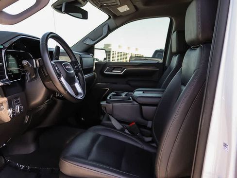 Used 2025 GMC Sierra 1500 SLT RWD image 17