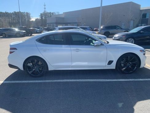 Used 2023 Genesis G70 2.0T w/ Sport Prestige Package image 4
