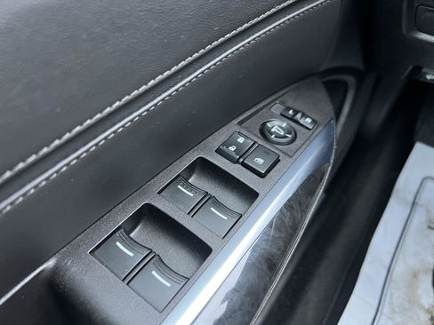 Used 2018 Acura TLX image 23