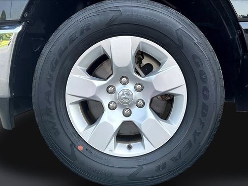 Used 2021 RAM 1500 Big Horn AWD/4WD image 37