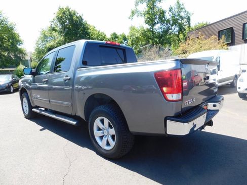 Used 2013 Nissan Titan SV w/ SV Value Truck Pkg image 3