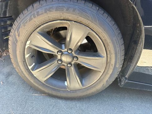 Used 2017 Dodge Charger SXT image 9