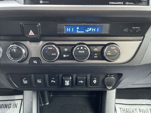 Certified 2021 Toyota Tacoma TRD Off-Road image 18