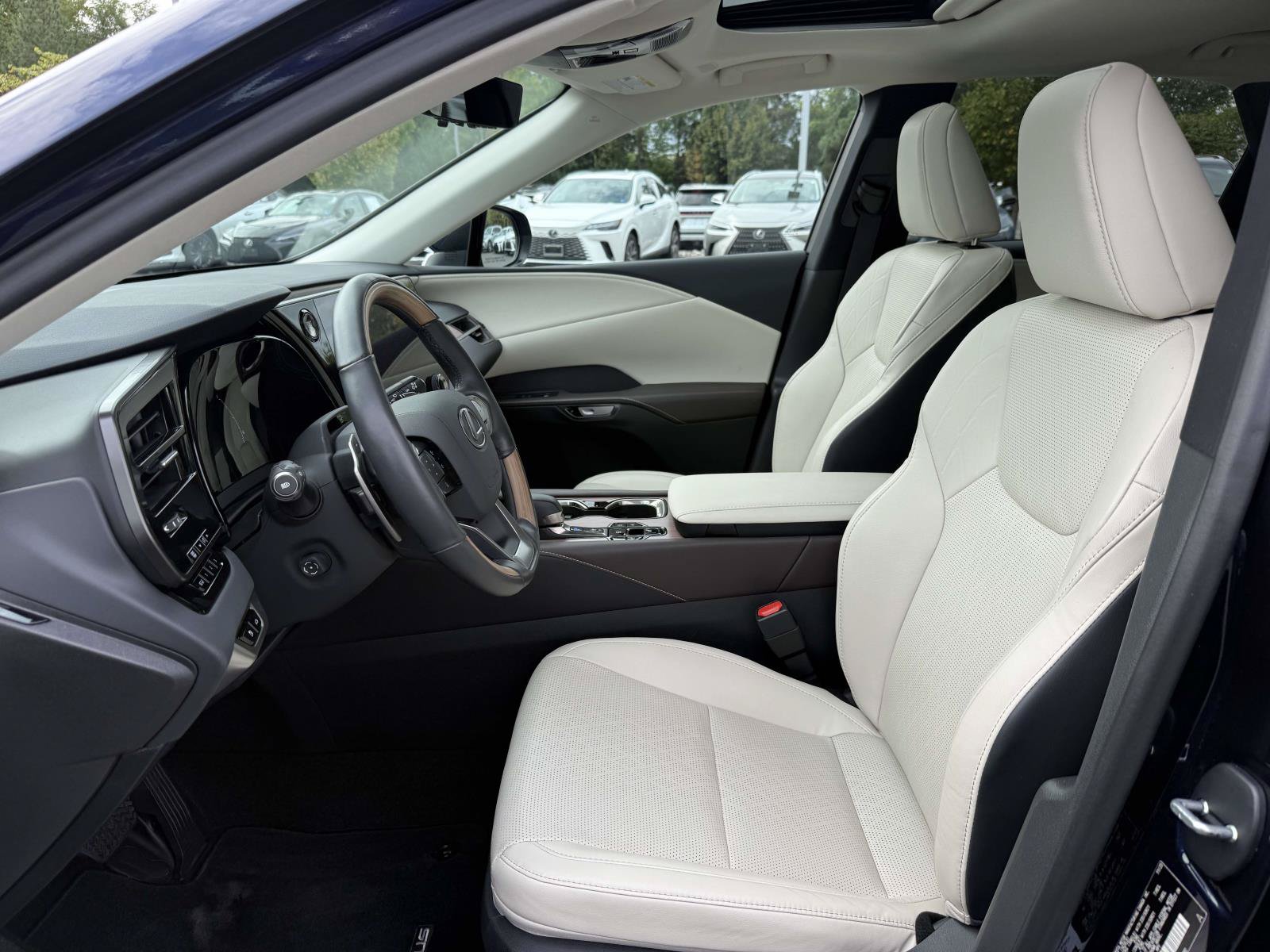 Used 2024 Lexus RX 350 Premium Plus w/ Convenience Package AWD/4WD image 13