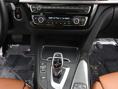 Used 2017 BMW 330i Sedan RWD image 13