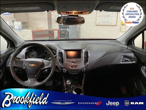 Used 2019 Chevrolet Cruze LS image 13