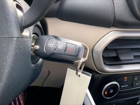Used 2021 Ford EcoSport S image 14