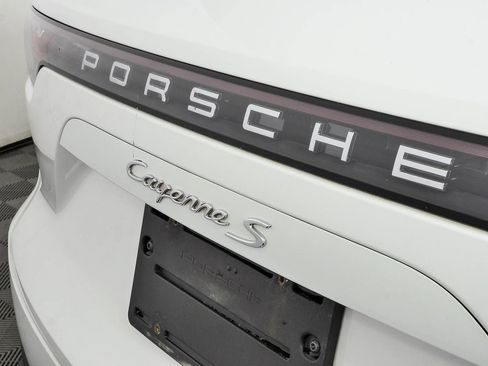 Certified 2019 Porsche Cayenne S AWD/4WD image 39