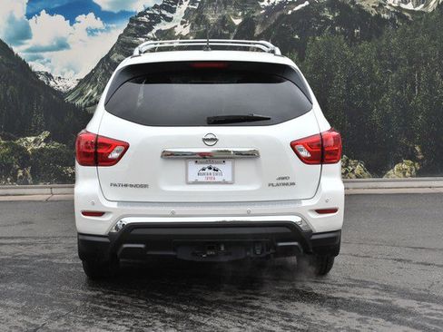 Used 2017 Nissan Pathfinder Platinum AWD/4WD image 10