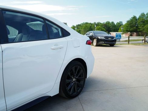 Used 2024 Toyota Corolla SE image 19