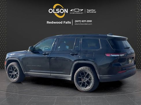 Used 2024 Jeep Grand Cherokee L Laredo AWD/4WD image 3