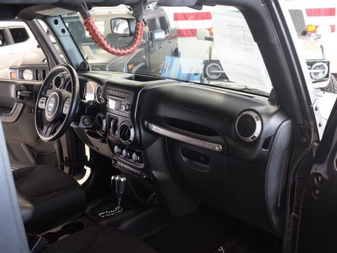 Used 2014 Jeep Wrangler Sport w/ Quick Order Package 24S AWD/4WD image 44