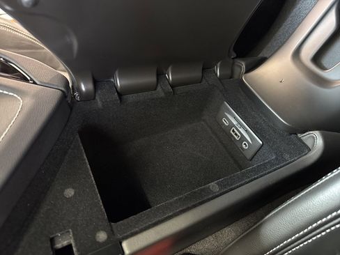 Used 2022 Chevrolet Corvette Stingray Preferred Cpe w/ Z51 Performance Package image 34