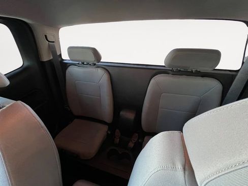 Used 2016 Chevrolet Colorado W/T image 11