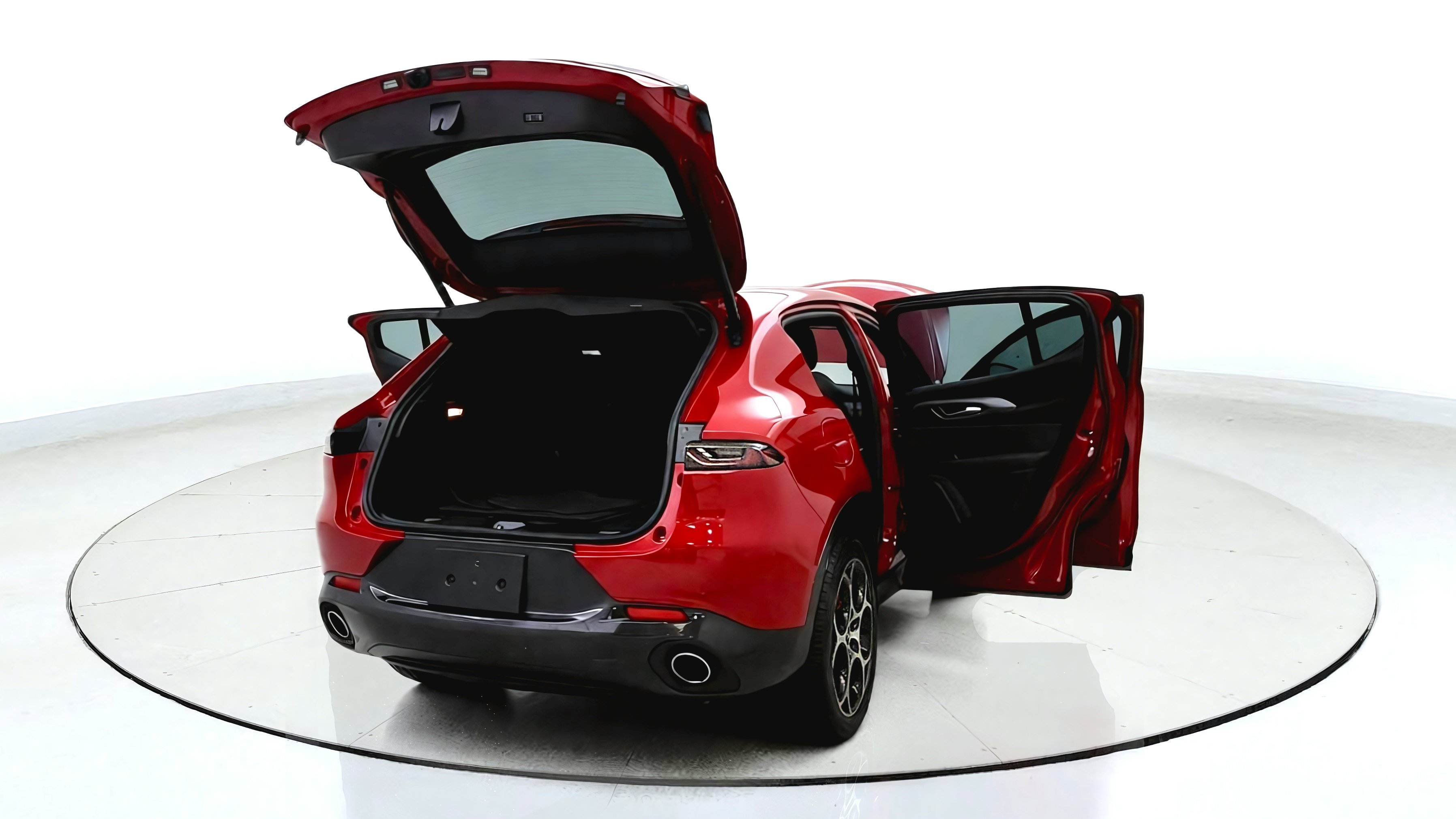 Used 2024 Alfa Romeo Tonale Veloce w/ Premium Interior Package AWD/4WD image 14