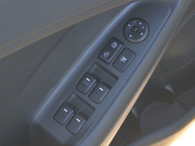 Used 2018 Kia Forte LX FWD image 13