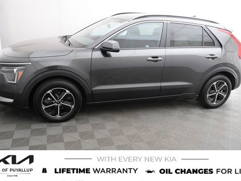 New 2026 Kia Niro LX FWD image 8