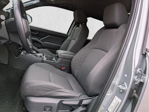 Used 2025 Toyota Tacoma SR image 12