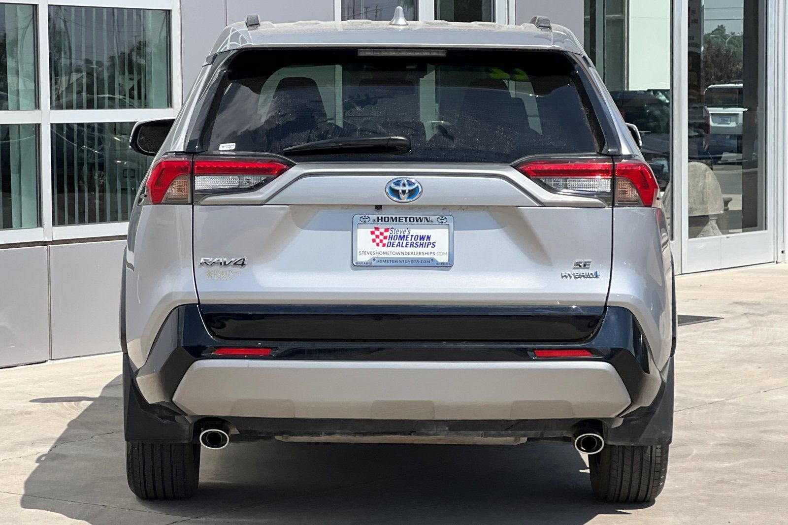 Used 2022 Toyota RAV4 SE w/ Convenience Package AWD/4WD image 5