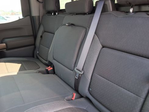 Used 2019 Chevrolet Silverado 1500 LT Trail Boss AWD/4WD image 11
