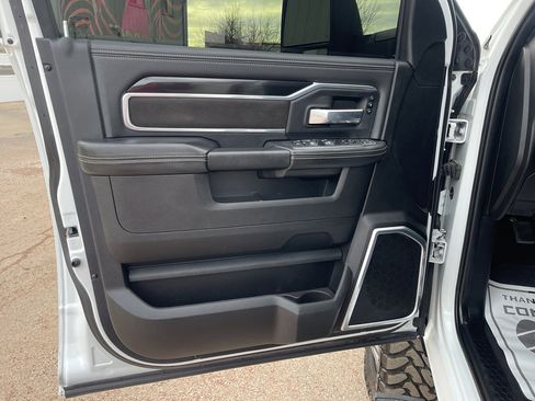 Used 2023 RAM 3500 Laramie w/ Night Edition image 14