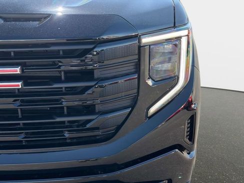 New 2026 GMC Sierra 1500 Elevation image 9