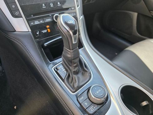 Used 2021 INFINITI Q50 Luxe RWD image 10