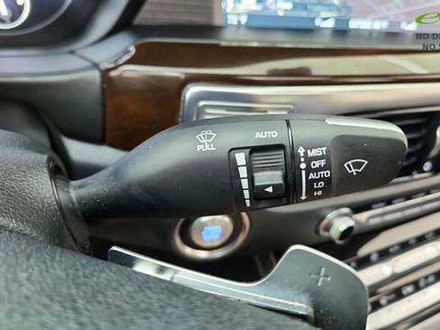 Used 2019 Genesis G90 3.3T Premium RWD image 41