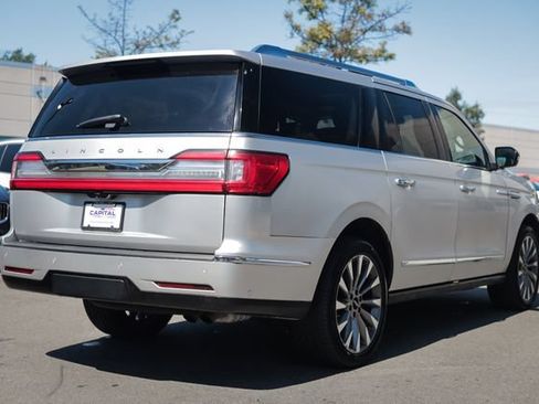 Used 2018 Lincoln Navigator L Select w/ Technology Package AWD/4WD image 21