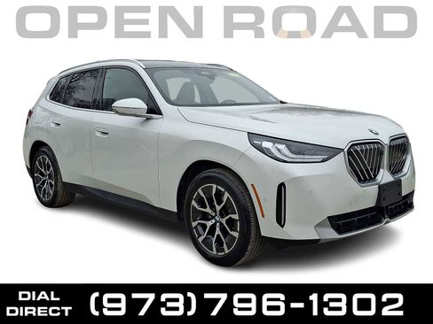 Used 2025 BMW X3 xDrive30i w/ Premium Package image 1