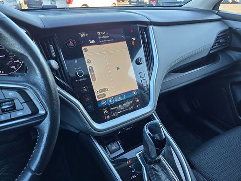 Used 2020 Subaru Outback Premium image 28