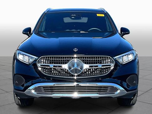 Used 2025 Mercedes-Benz GLC 300 4MATIC image 4