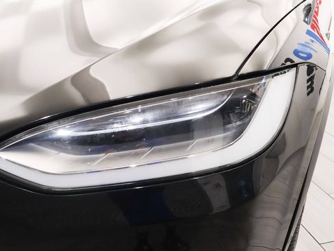 Used 2017 Tesla Model X 75D AWD/4WD image 9