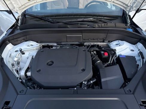 New 2026 Volvo XC90 B6 Plus w/ Protection Package Premier image 13