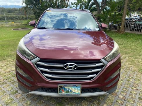 Used 2017 Hyundai Tucson Sport FWD image 2
