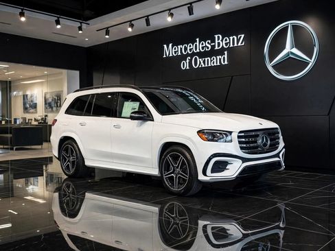 New 2026 Mercedes-Benz GLS 450 4MATIC image 1
